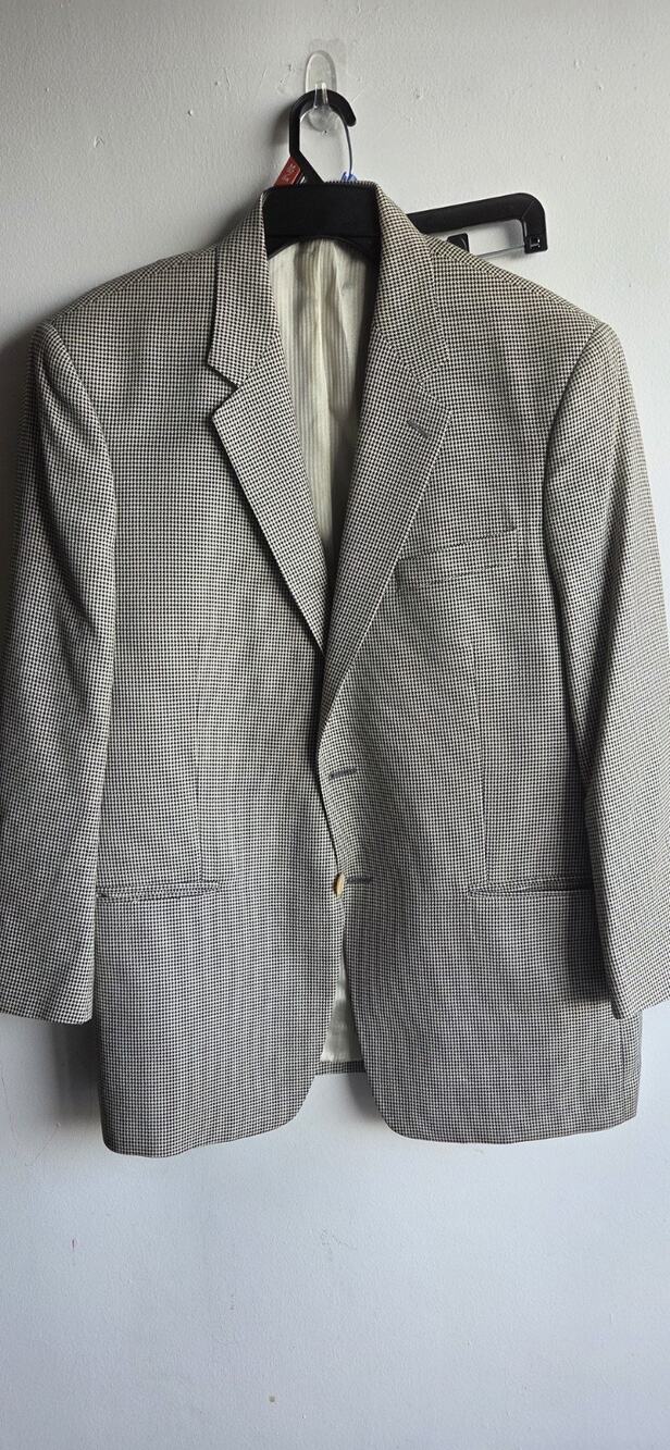 Tallia Men's Silk Wool Sport Coat Dressy Elegant 2 Button Beige Blazer Size 42R